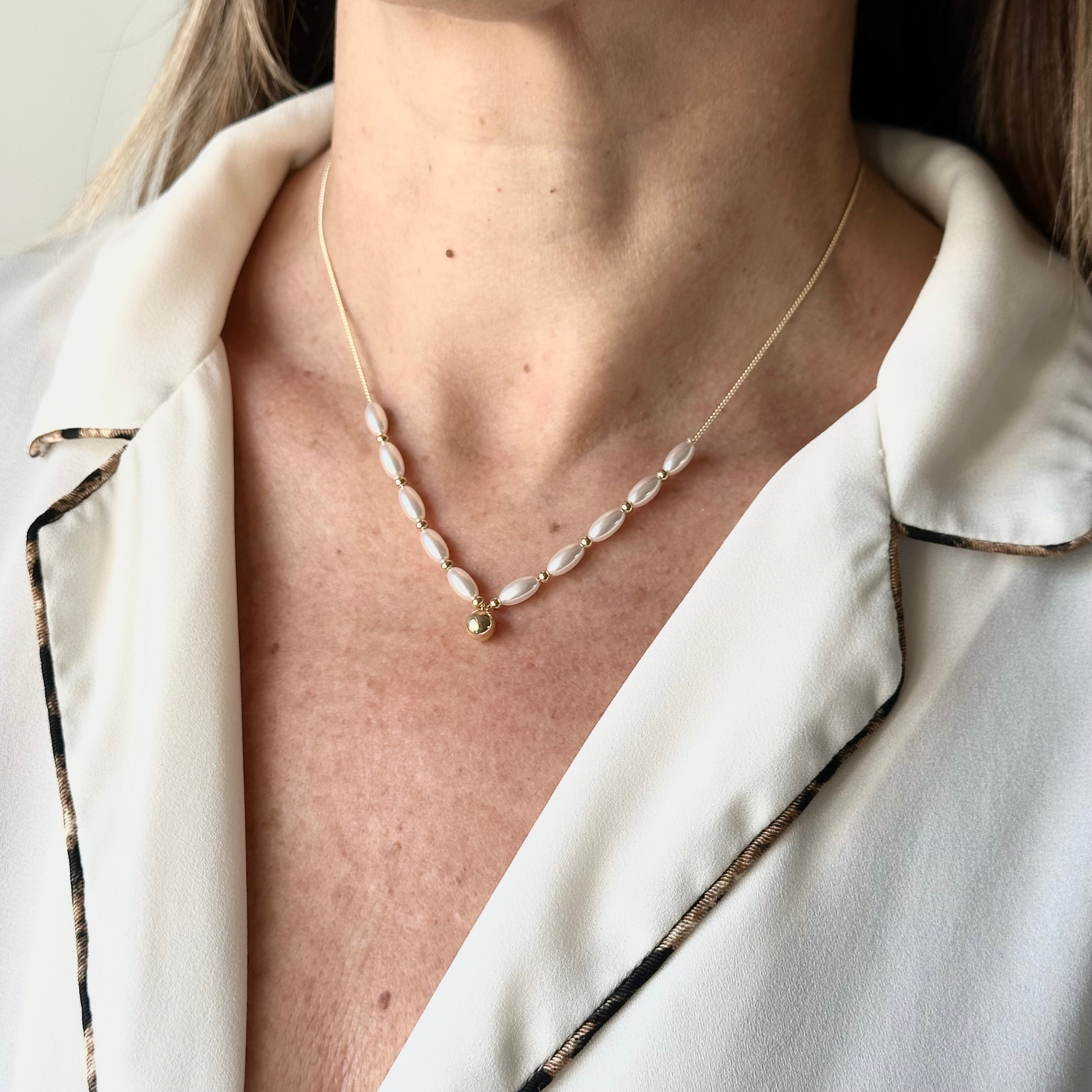 Collana perle risoni e catena groumette