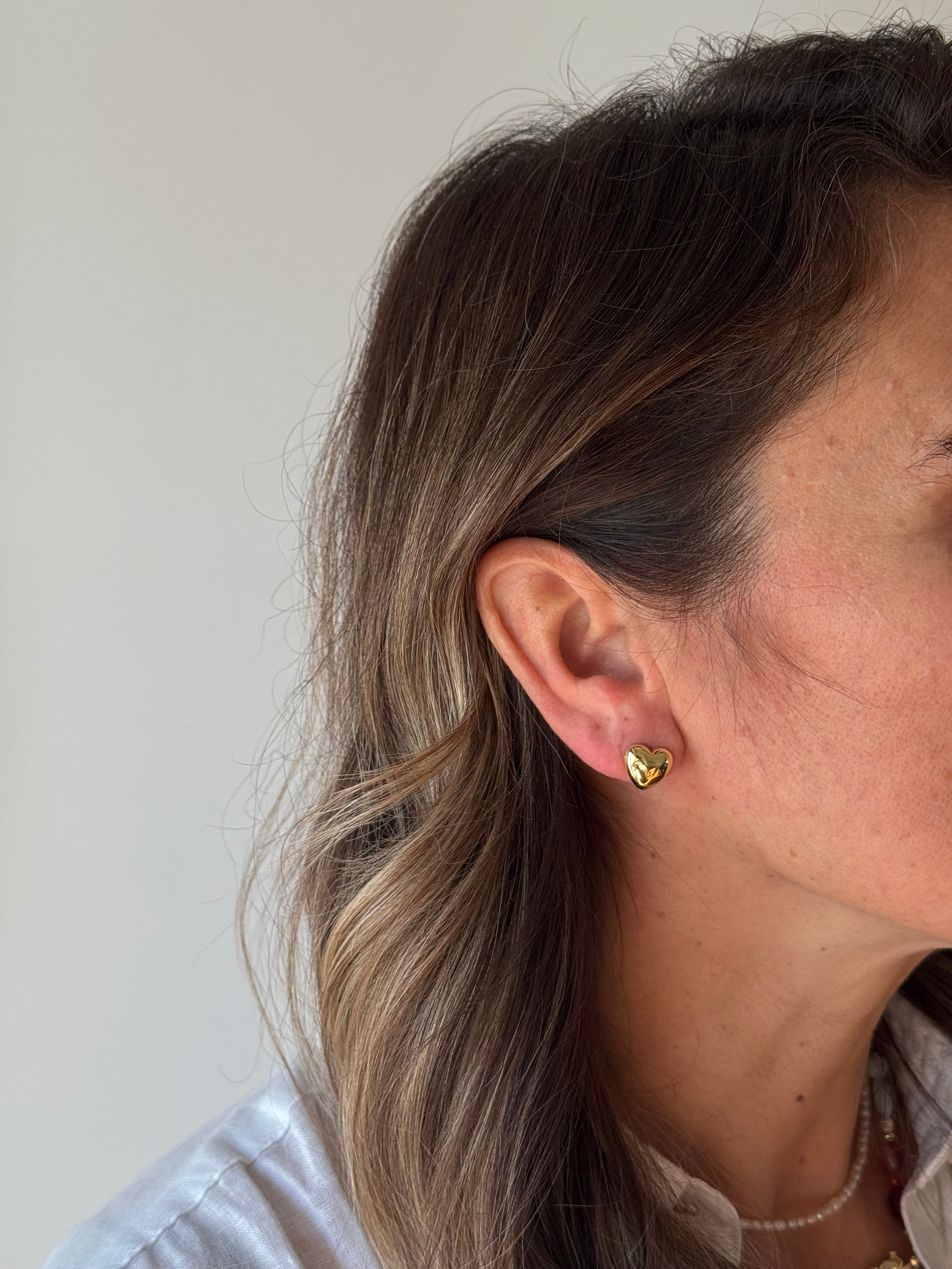 Orecchini mini cuore bombato brass