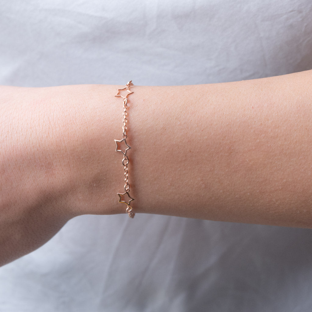 Bracciale stelle bucate passanti