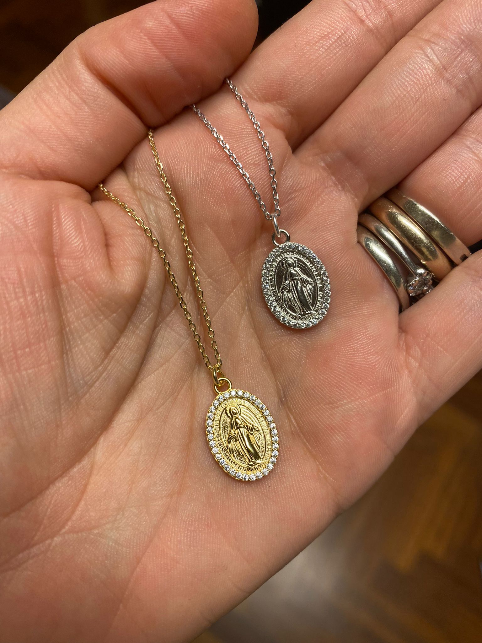 Collana madonnina zirconi