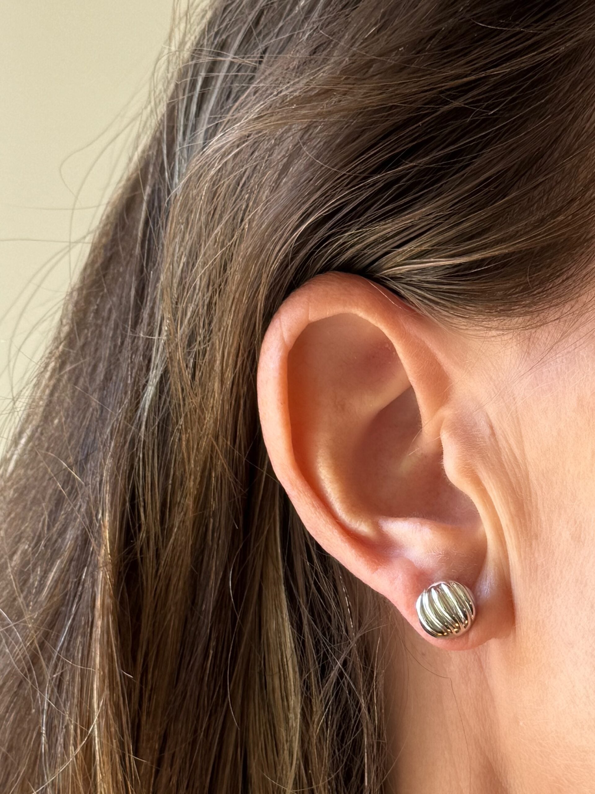 Orecchini bottoncino rigato vintage petite