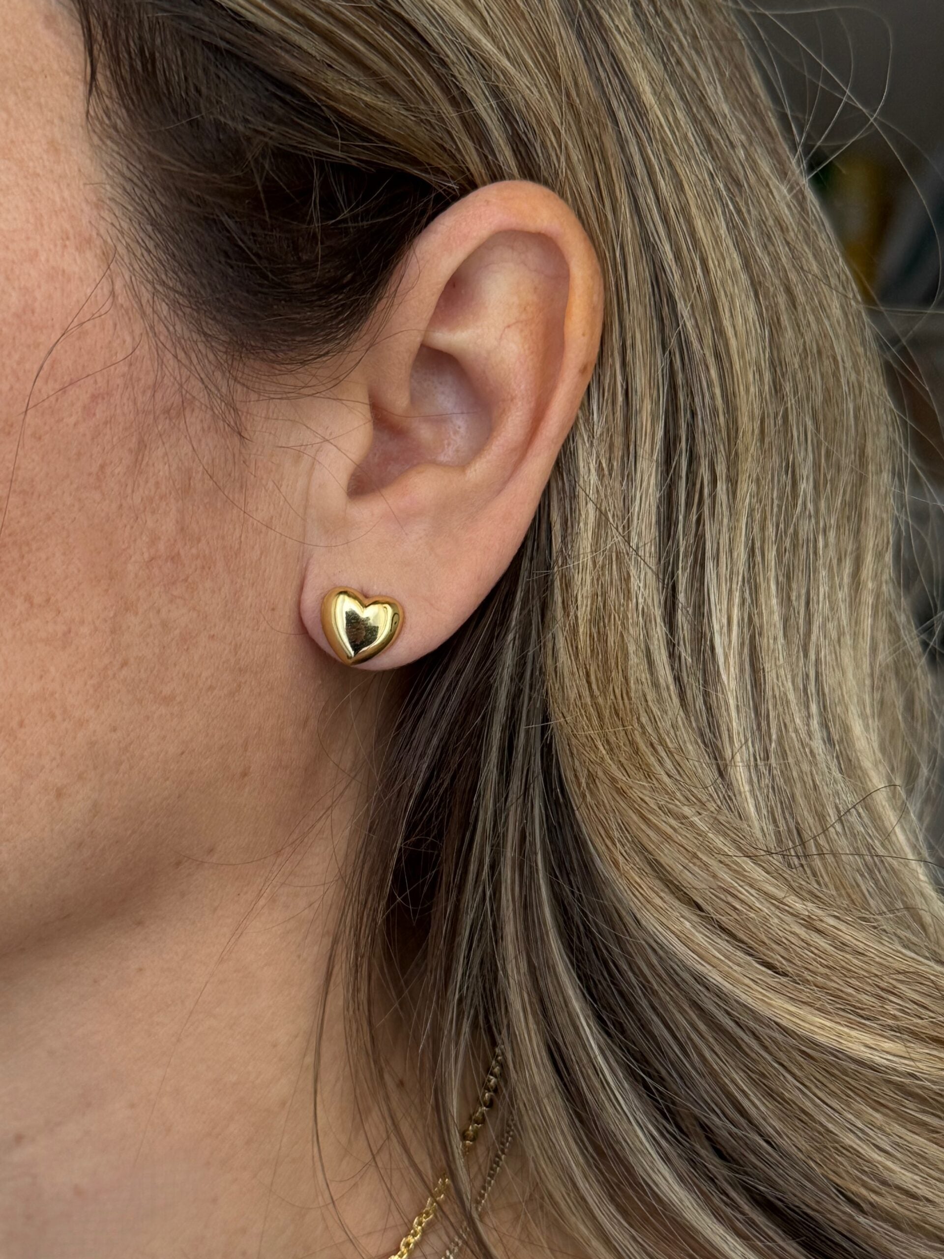 Orecchini mini cuore bombato brass
