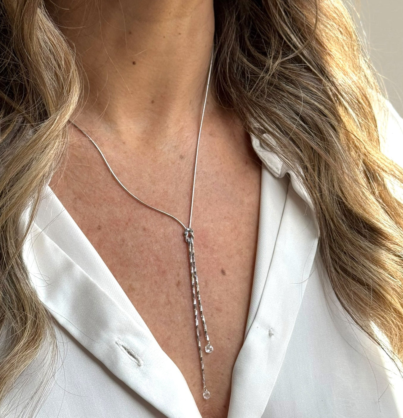 Collana tie nodo doppio punto luce