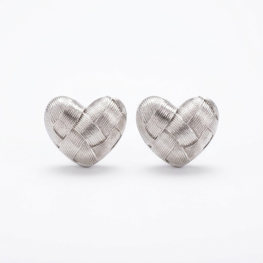 Orecchini cuore intreccio a maglia brass